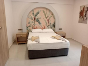 Side Leon Otel